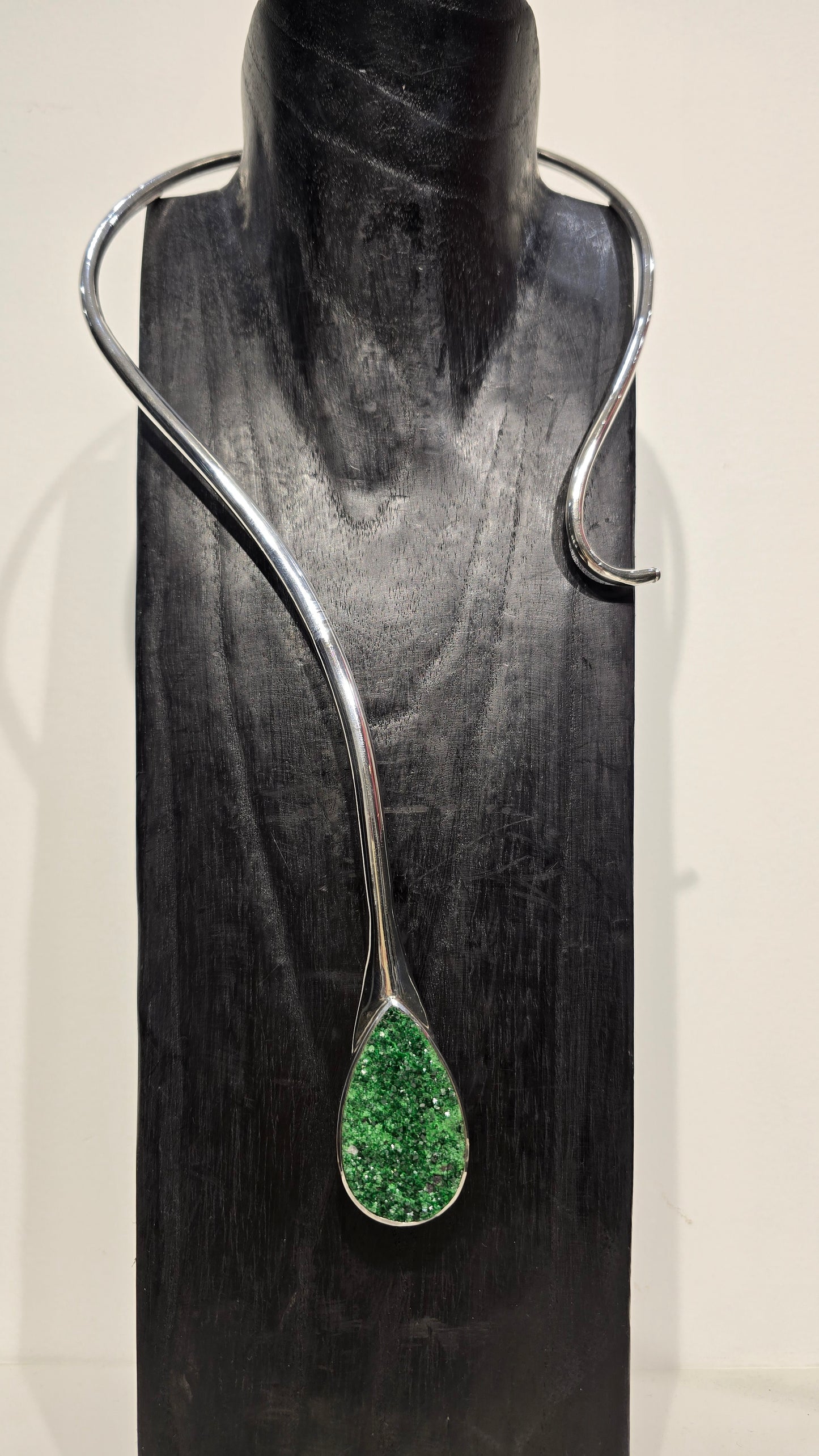 Necklace Green garnet - uvarovite